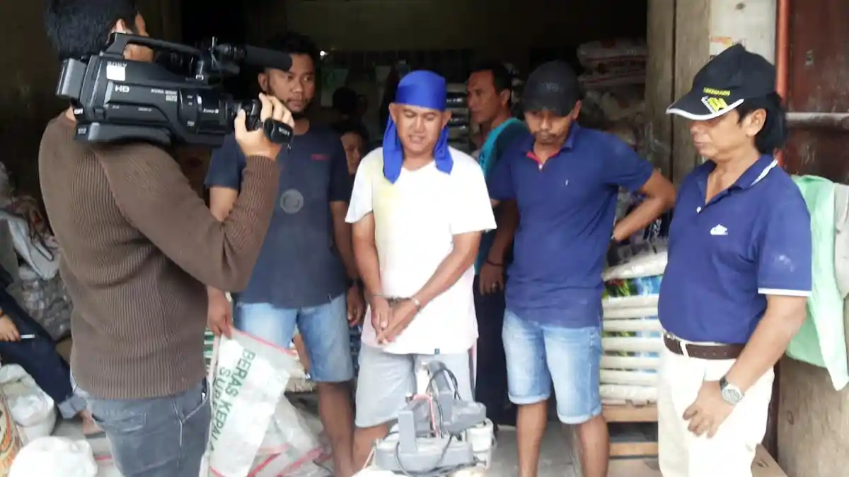 Polisi Sita 10 Ton Beras Bulog dari Gudang