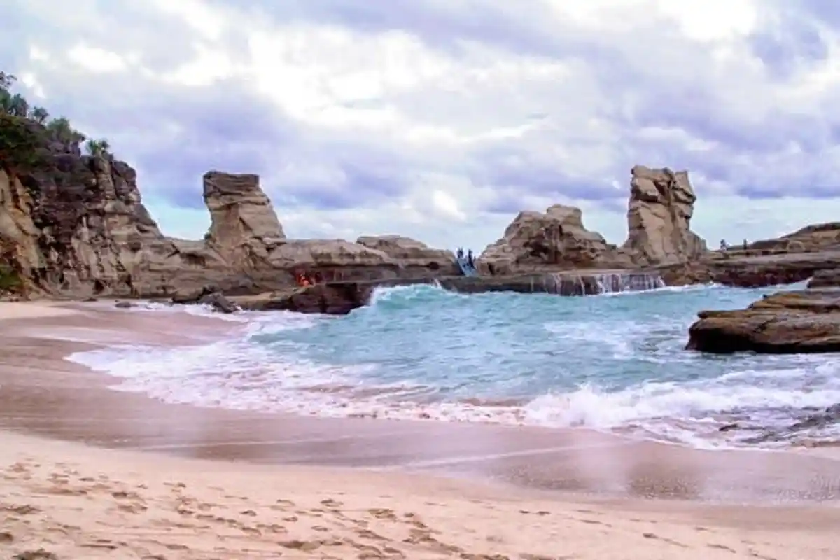 Top 5 Negara dengan Pantai Terpanjang: Indonesia Ada di Peringkat 3