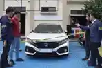Mobil-kades-dibakar.jpg