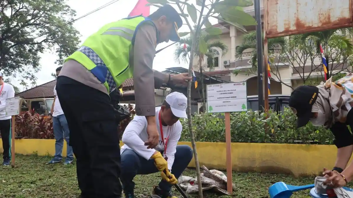 Polrestabes Medan Gelar PAM Pertemuan IMT-GT, Agenda Penanaman Pohon di Taman Gajah Mada