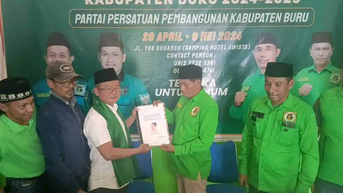 Kembalikan formulir Pendaftaran di DPC PPP Buru, Helmy Koharjaya: Kami akan Bekerja Keras