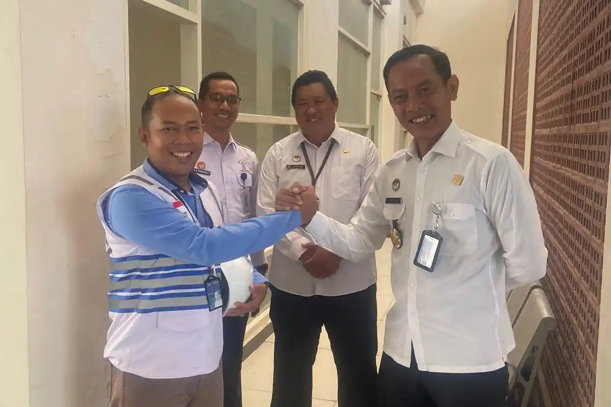 Kepala Kantor Imigrasi Maumere Koordinasi Tempat Pemeriksaan  di Pelabuhan Lorens Say