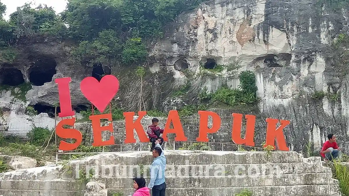 Dulu Bekas Tambang dan Tempat Pembuangan Sampah, Kini Menjadi Spot Foto Instagramable di Gresik