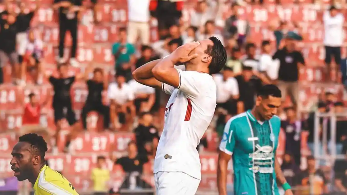 Kalah Ngenes dari PSBS Biak, Persik Mania Kritik Keras Persik Kediri, Aktor Kenamaan Ikut Komentar