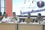 Bupati-Suhardiman-Amby-memimpin-rapat-persiapan-Festival-Pacu-Jalur.jpg