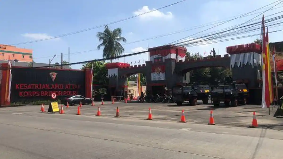 Dua Baracudda Terpakir di Depan Mako Brimob Tempat Ferdy Sambo Diperiksa Inspektorat Khusus