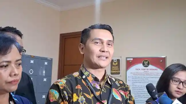 Pakar Hukum Tata Negara Bandingkan Sidang Etik Adies Kadir dengan Arsul Sani dan Arief Hidayat