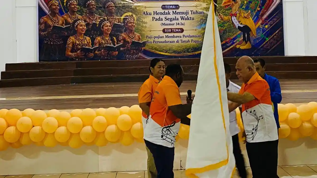 Bupati Hasan Achmad Lepas Kontingen Pesparawi Tingkat Nasional XIV