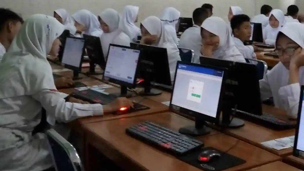 Kunci Jawaban PAI Kelas 9 Halaman 29 Baca Dan Hafalkan Pantun Nasihat Di Atas, Kemudian Tampilkan
