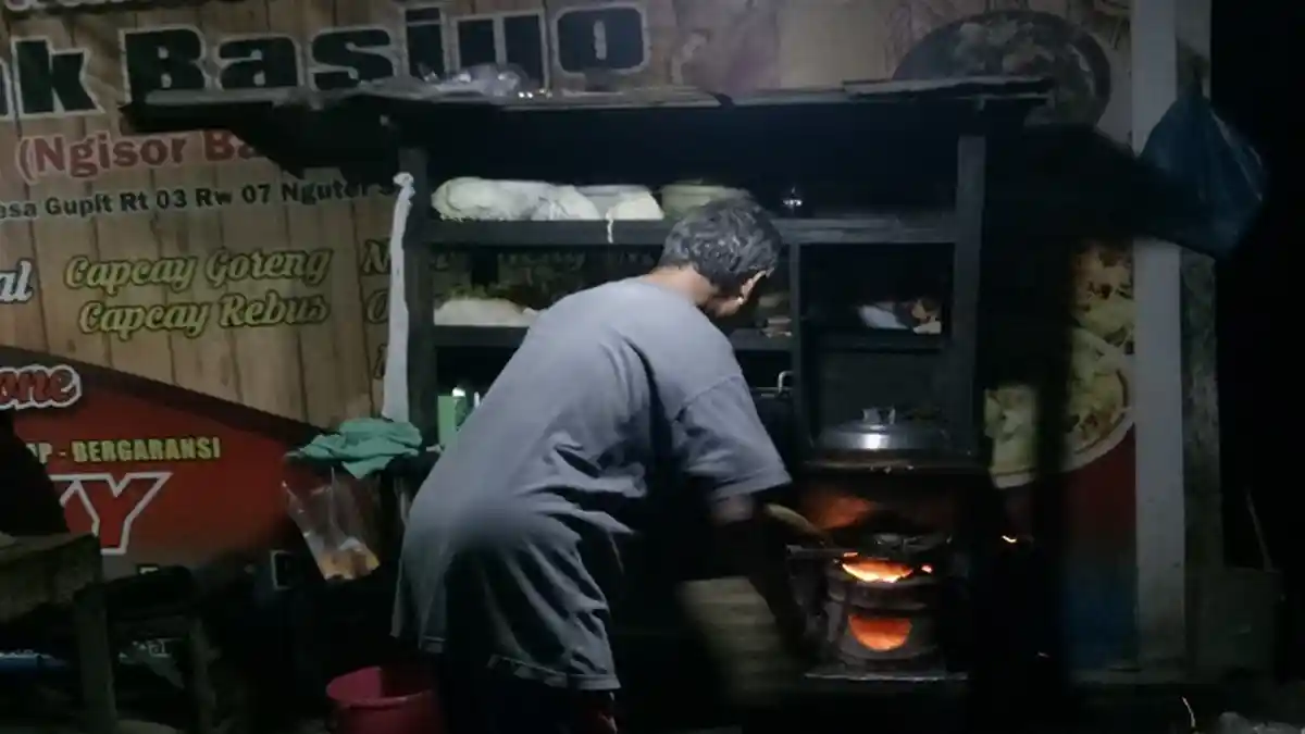 Wisata Kuliner Solo, Bakmi Pak Basiyo, Tempatnya Gelap Terpencil Tapi Langganan Bupati Sukoharjo