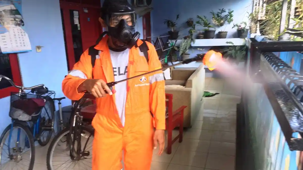 Awas, Ini Risiko Berbahaya Bila Menyemprotkan Cairan Disinfektan pada Tubuh Manusia