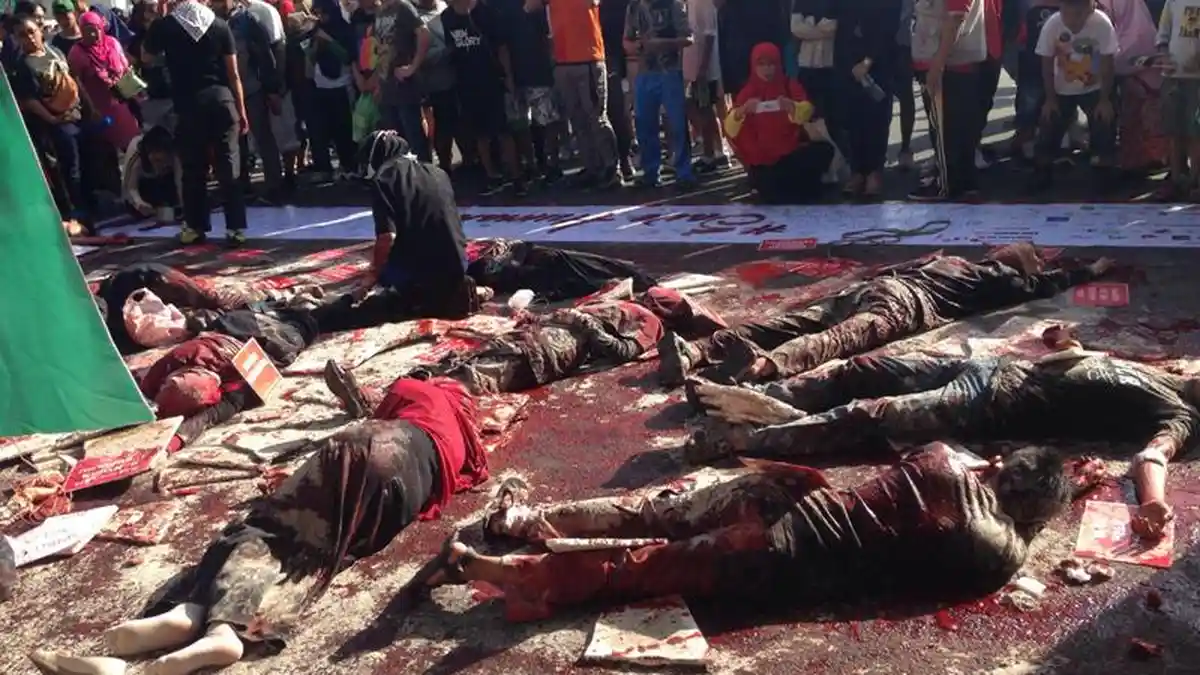 Ada 'Mayat-mayat' Penuh Darah di Car Free Day