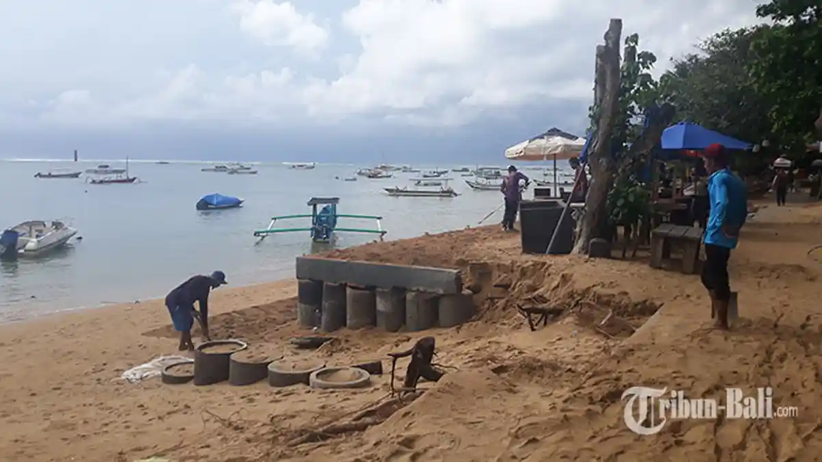 Peringatan Dini BMKG, Waspada Banjir Rob di Pesisir Bali 18-22 Desember 2021