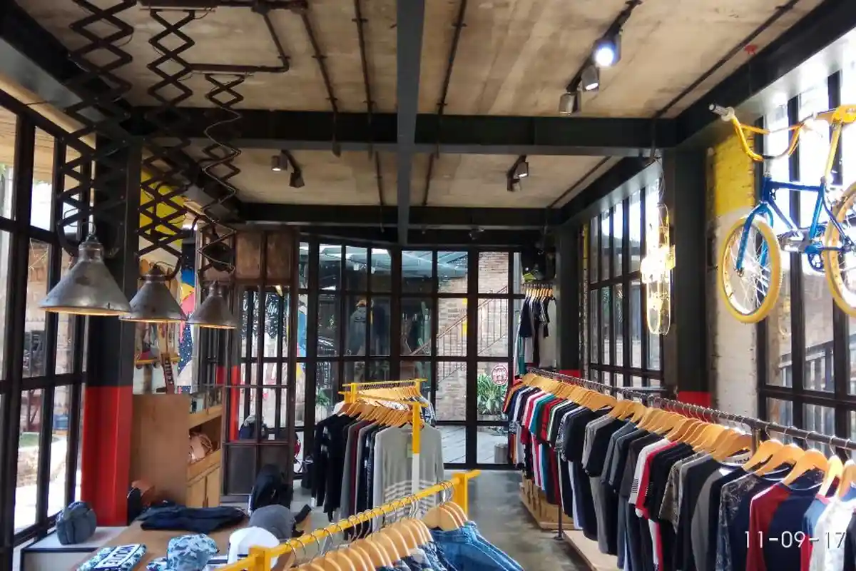 5 Alasan Kamu Harus ke The Parlor, Tempat Kongkow Anak Muda yang Lagi Hits di Bandung