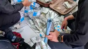 Puluhan-ribu-butir-obat-keras-tertentu-OKT-ilegal-d.jpg