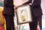 Hasyim Mendapat Cedera Mata Lukisan Kartun