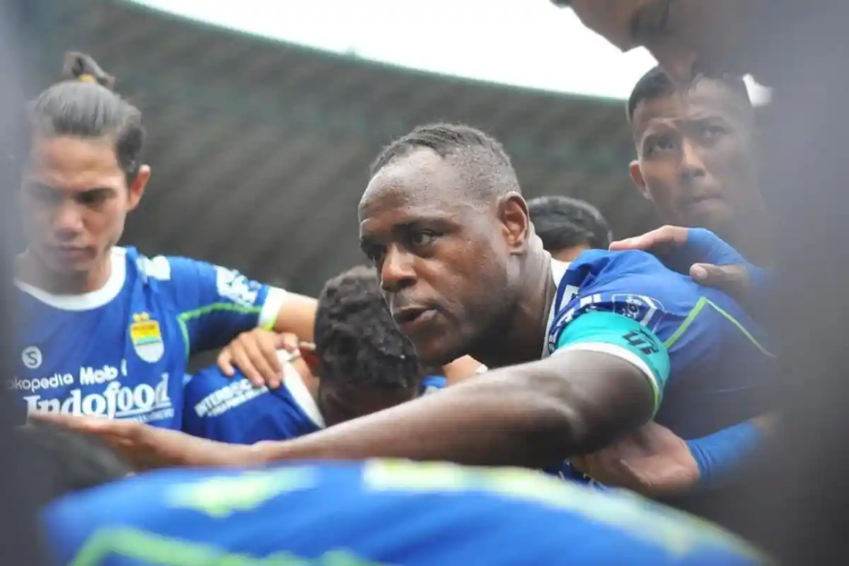 Dibanjiri Hujatan hingga Desakan Out Bobotoh seusai 2 Kali Blunder di Persib, Igbonefo Angkat Bicara