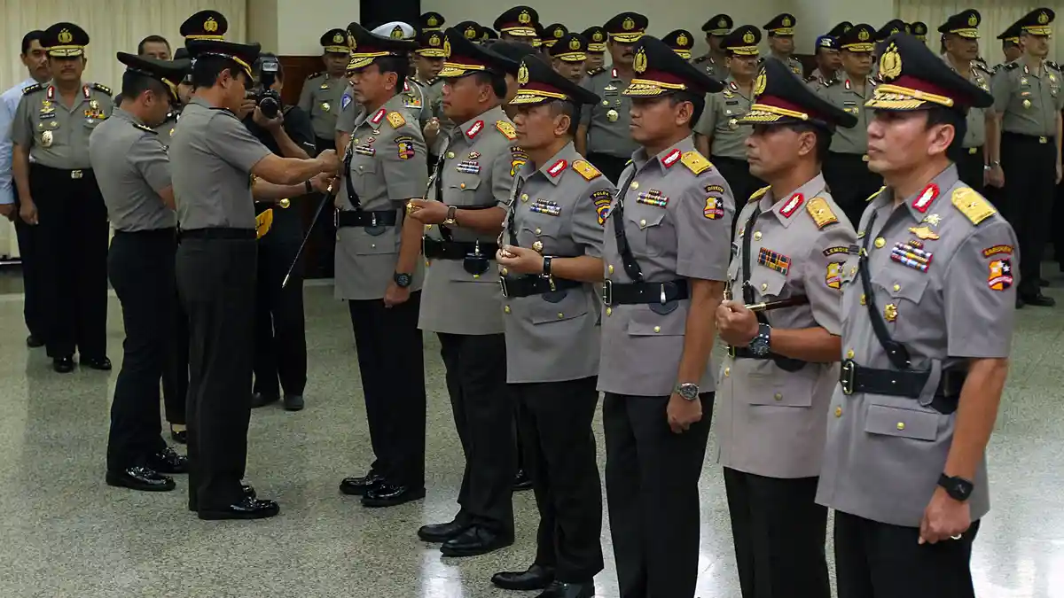 11 Kapolres di Polda Jatim Dimutasi