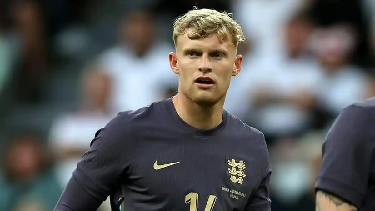 Transfer Manchester City - Jarrad Branthwaite Masuk Daftar Belanja, Man United Terancam