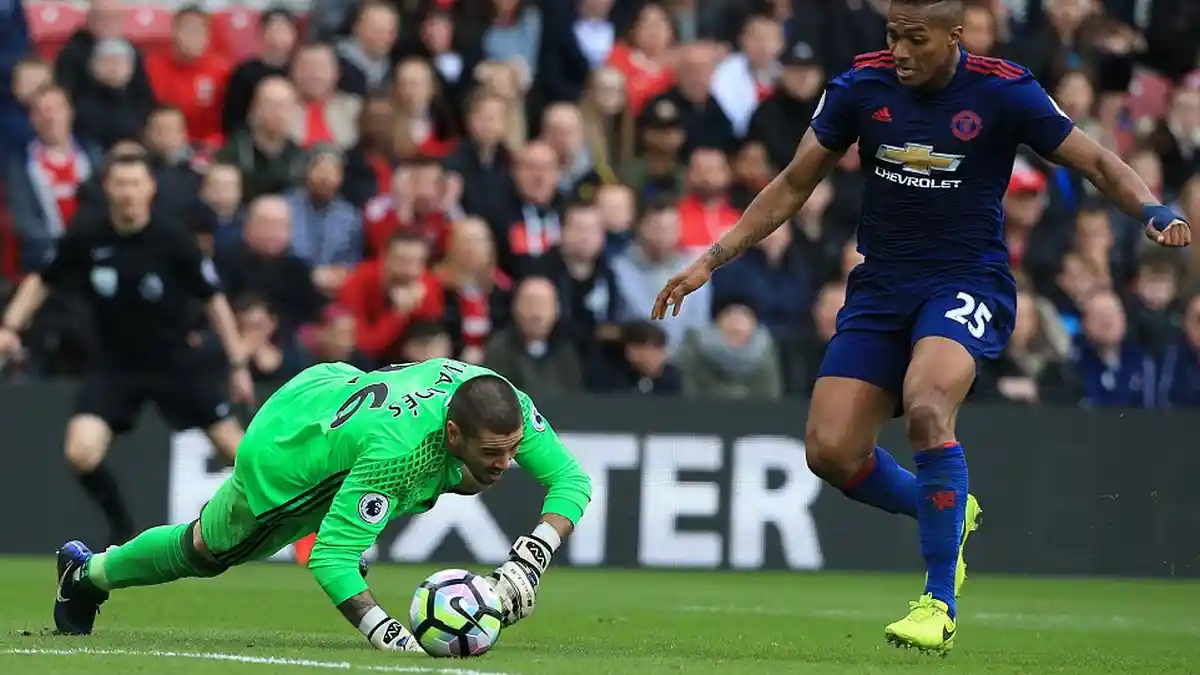 Kalahkan Middlesbrough, Manchester United ke Urutan Lima