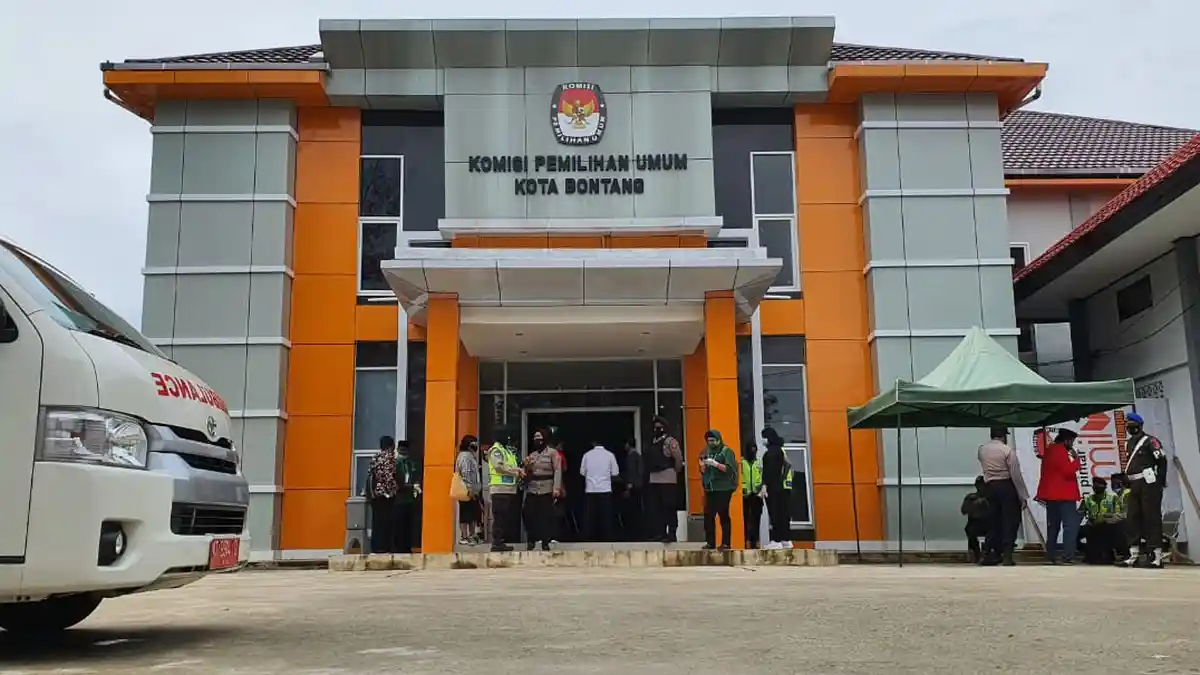 Neni-Joni dan Adi Darma-Basri Cabut Nomor Hari Ini, Begini Situasi Terkini Kantor KPU Bontang