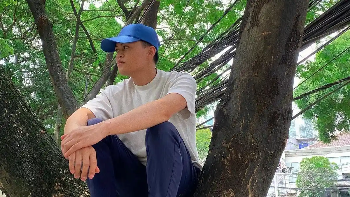 Profil Lengkap Agung Hapsah Youtuber yang Sedang Trending