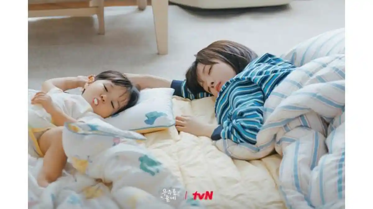 tvN Bagikan Potret Roh Jeung-eui dari Berbagai Angel 'Our Universe'