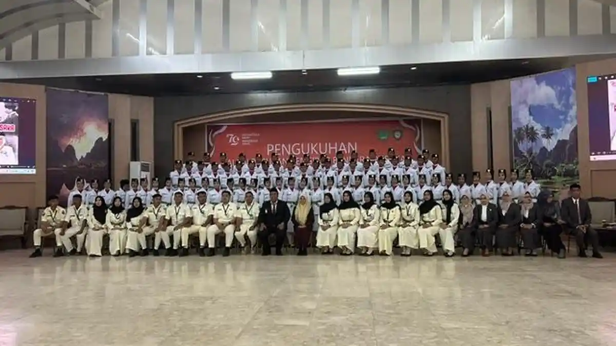 Kukuhkan 72 Paskibra, Bupati Maros Chaidir Syam Janji Beri Bonus