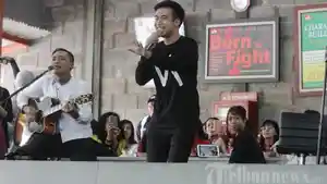 vidi-aldiano-saat-membawakan-sejumlah-lagu.jpg