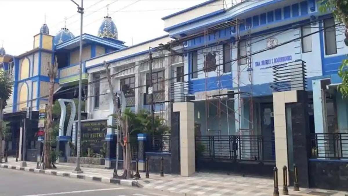 SMAN 1 Bojonegoro Lockdown Usai Guru dan Siswa Positif Covid-19, Kembali Gelar Pembelajaran Daring