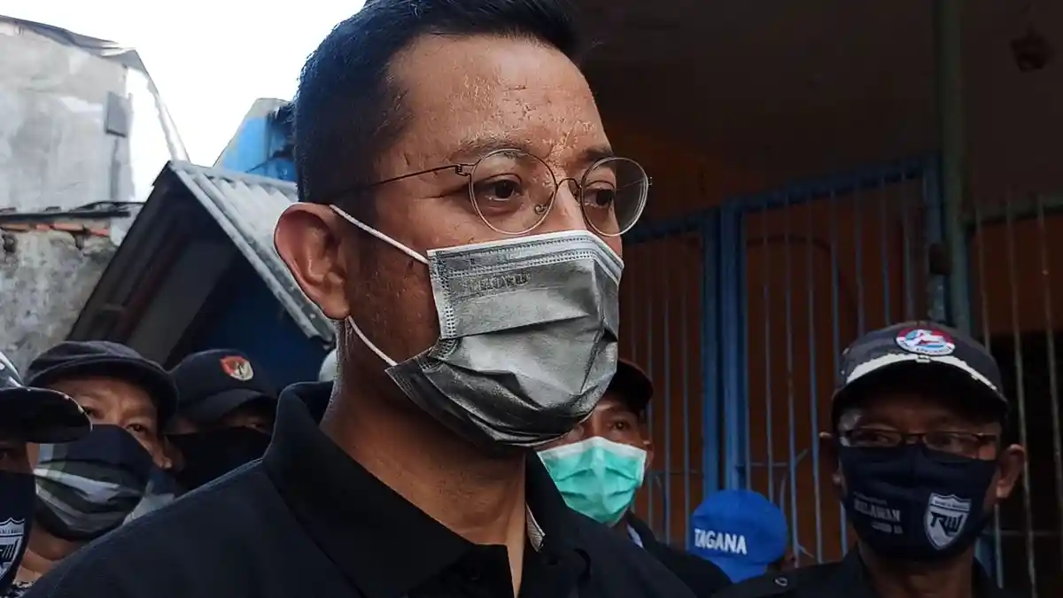 Lambaikan Tangan Saat Menuju Ruang Pemeriksaan KPK, Begini Kronologi Penangkapan Mensos Juliari