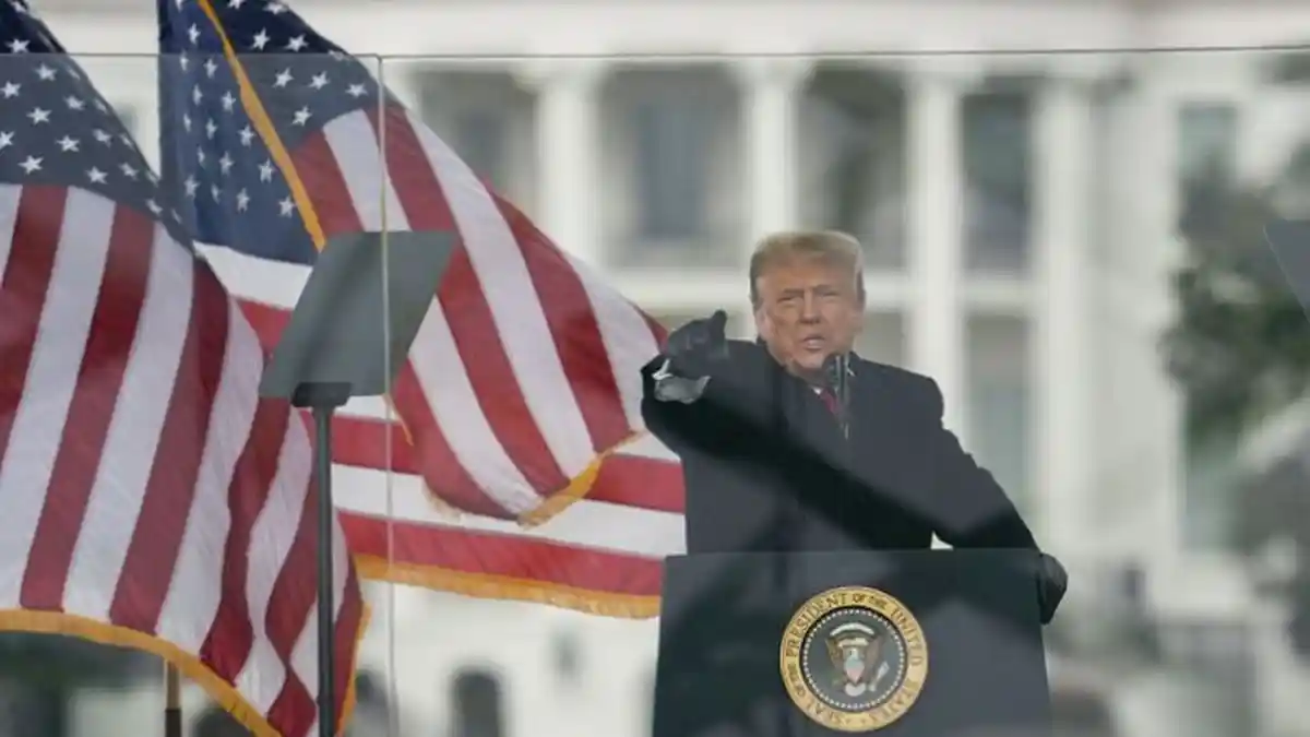 Bos Perusahaan Besar AS Desak Pencopotan Donald Trump