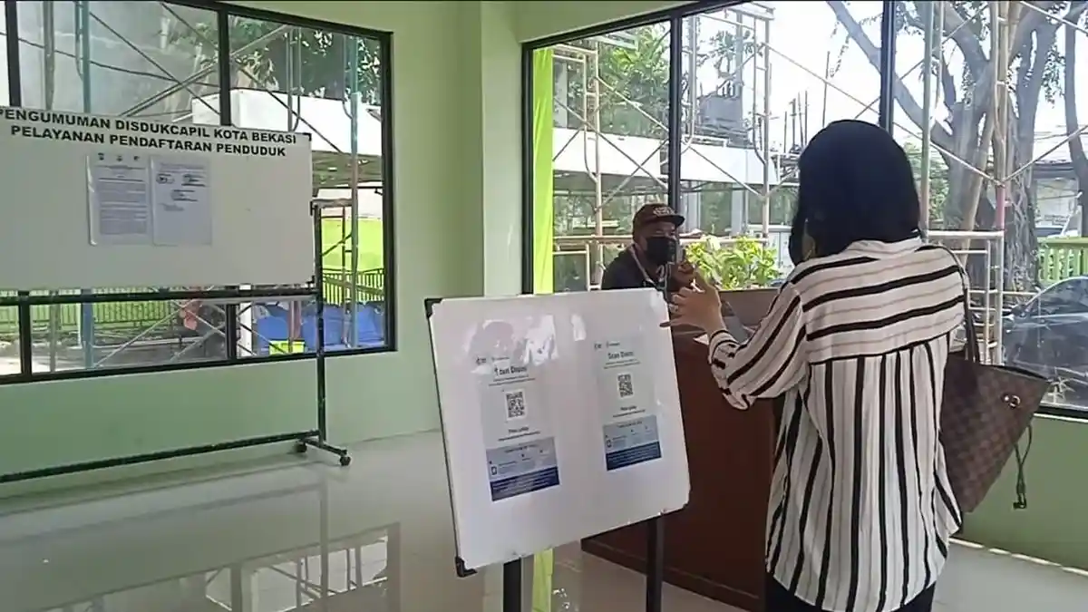 Pelayanan Publik di Kota Bekasi Terapkan Scan Barcode Aplikasi PeduliLindungi