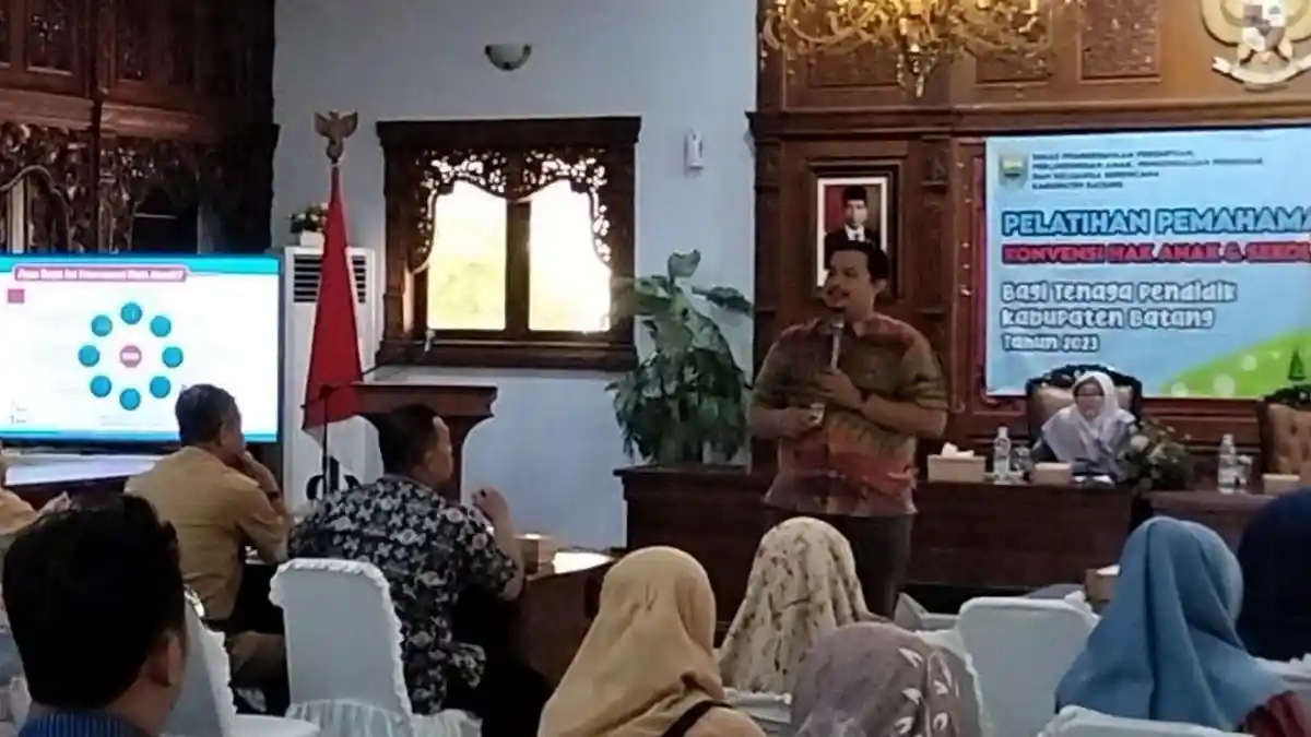 Wujudkan Lingkungan Sekolah Nyaman, DP3AP2KB Batang Gembleng Pendidik Pahami Hak Anak