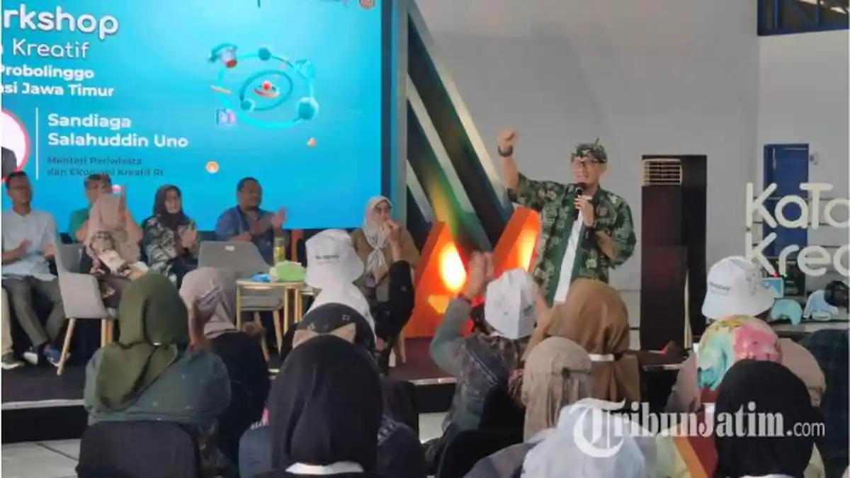 Strategi Sandiaga Uno Jadikan Kota Probolinggo Gerbang Menuju Gunung Bromo yang Ramai Wisatawan