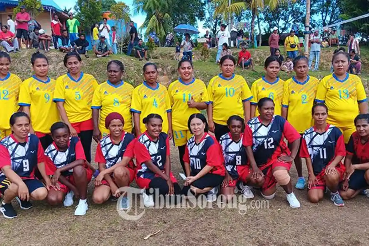 Tim Putri Lingkungan Fransiskus Asisi Sabet  Juara 1 Lomba Voli HUT ke-20 Paroki Arnoldus Janssen