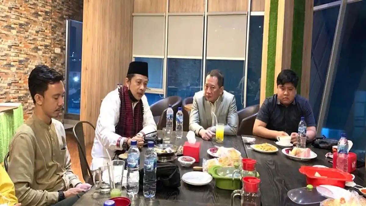 Buka Bersama Media, Darmadi Djufri Siap Melenggang di Pemilihan Ketua DPC Peradi Palembang