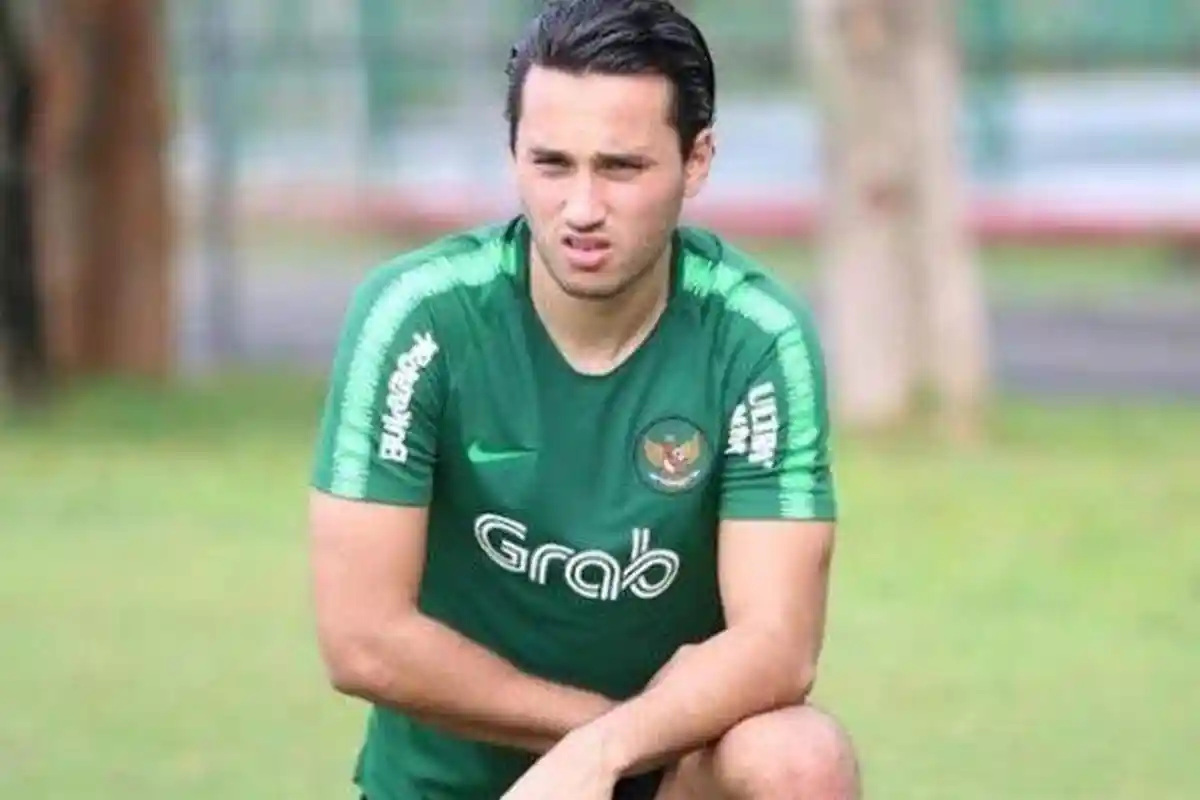 Selangkah Lagi Ezra Walian Gabung Persib Bandung ?Ini Kata Pelatih Robert Alberts, Masih Negosiasi?