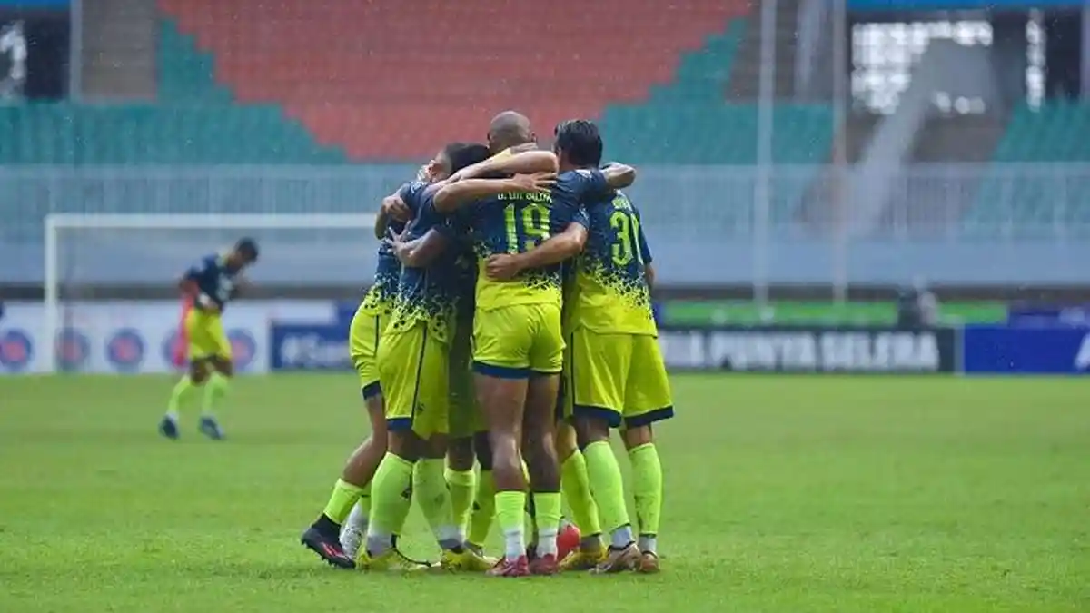 Evaluasi Persib, Lini Pertahanan dan Duet Ciro-DDS Tidak Kompak, Masa Depan Luis Milla Abu-abu