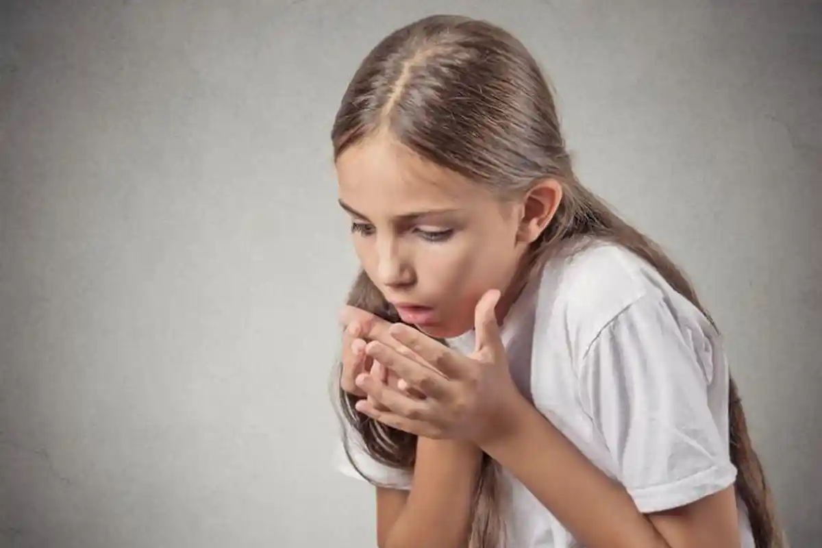 8 Cara Mengatasi Tersangkut Tulang Ikan saat Makan, No 1 Kesalahan yang Sering Dilakukan