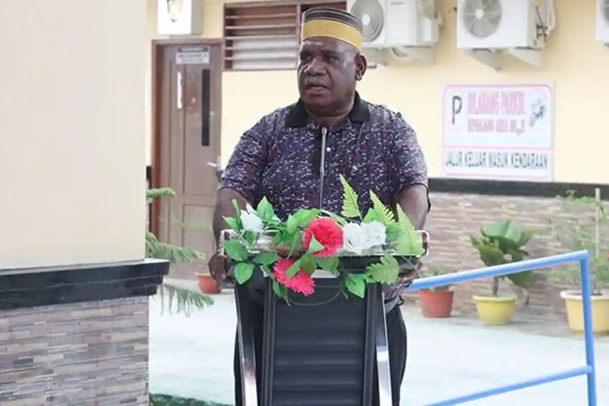 Turun ke Distrik Kais, Wakil Bupati Sorong Selatan Pantau Layanan Pemerintahan