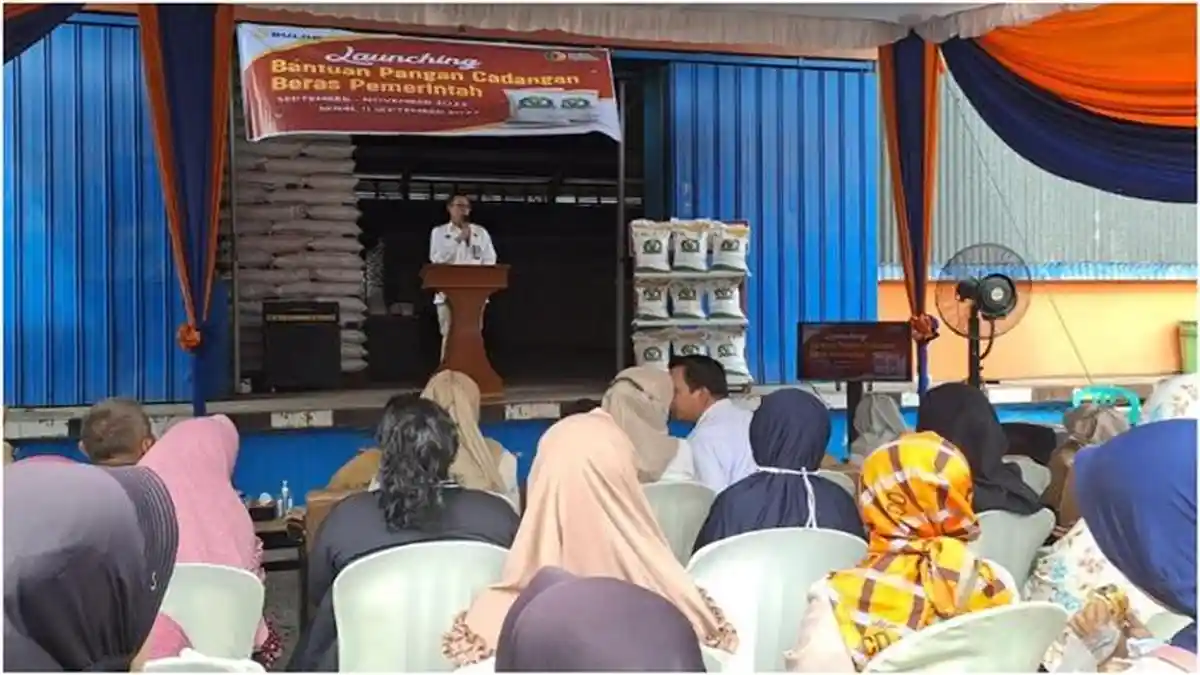 Alhamdulillah Biaya Makan Sedikit Teratasi, Warga Bersyukur Terima Bantuan Pangan Beras 10 Kg