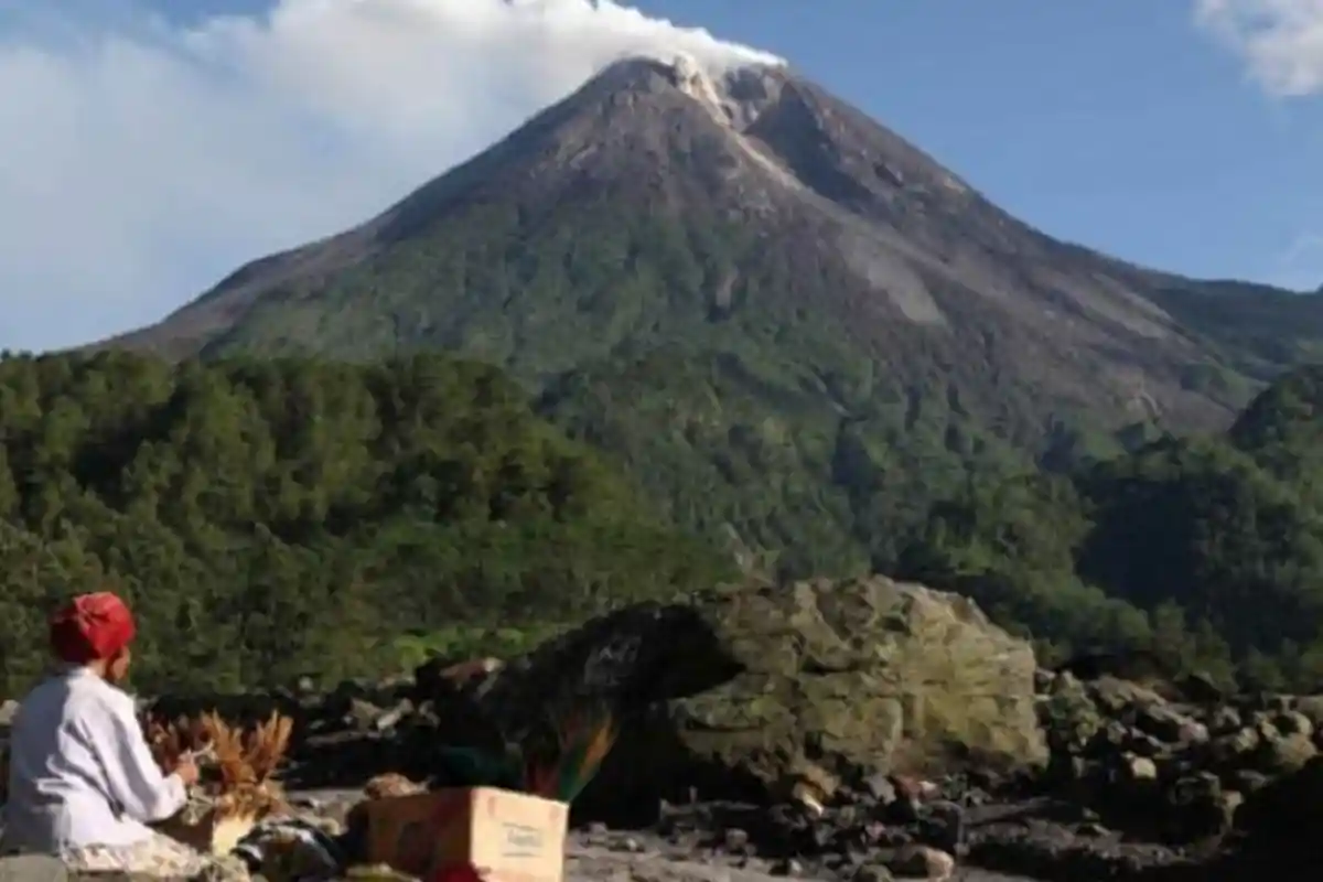 Mereka Tak Tampak Mata,Tapi 9 Tokoh Penghuni Merapi Ini Masih Diyakini Oleh Penduduk