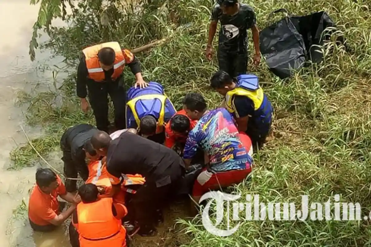 Usai Lihat Pacarnya Bersama Wanita Lain, Remaja di Pamekasan Nekat Lompat dari Jembatan Gurem