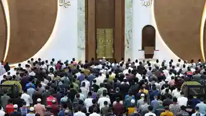 20260219_Suasana-tarawih-perdana-di-IKN-ribuan-warga-penuhi-masjid-negara.jpg