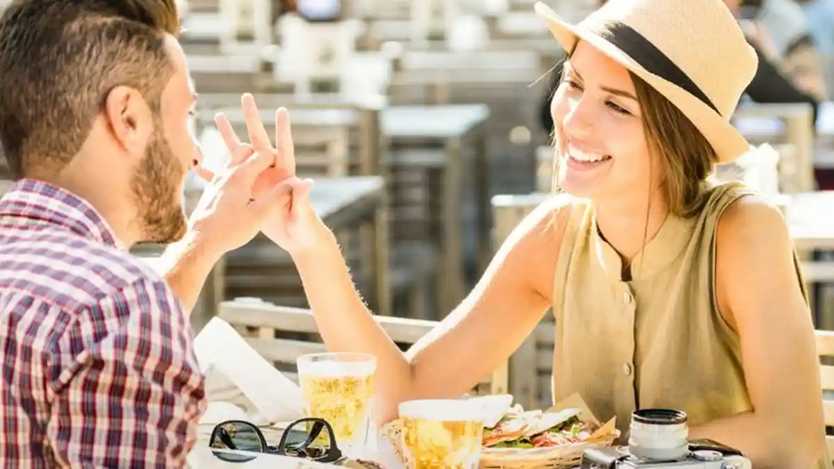 5 Zodiak Ini Punya Pesona Luar Biasa untuk Menarik Lawan Jenis, Kamu Termasuk?