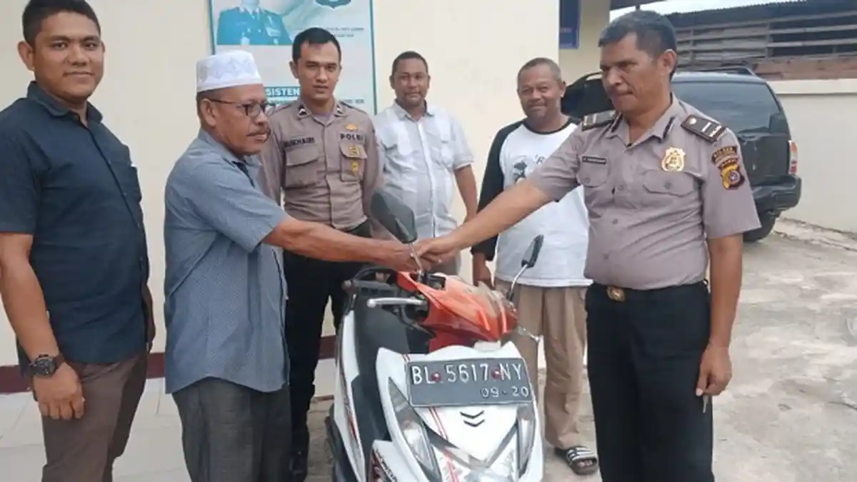 Warga Tanah Jambo Aye Temukan Sepmor di Belakang Rumah dan Serahkan ke Mapolsek, Diduga Hasil Curian
