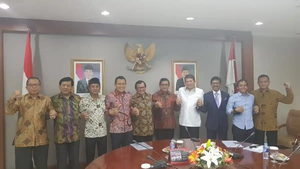 PPP: Pertemuan Antar Sekjen Salah satunya Bahas Isu yang Serang Jokowi