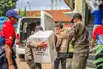 Pendistribusian Kotak Suara di Desa Tugu Utara Picu Adrenalin, TPS Terjauh Ada di Tengah Kebun Teh