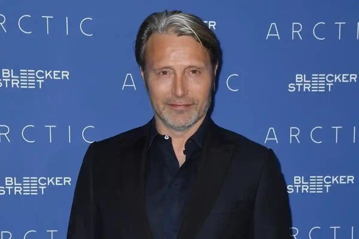 Depak Johnny Depp, Warner Bros Gandeng Mads Mikkelsen di Fantastic Beasts 3